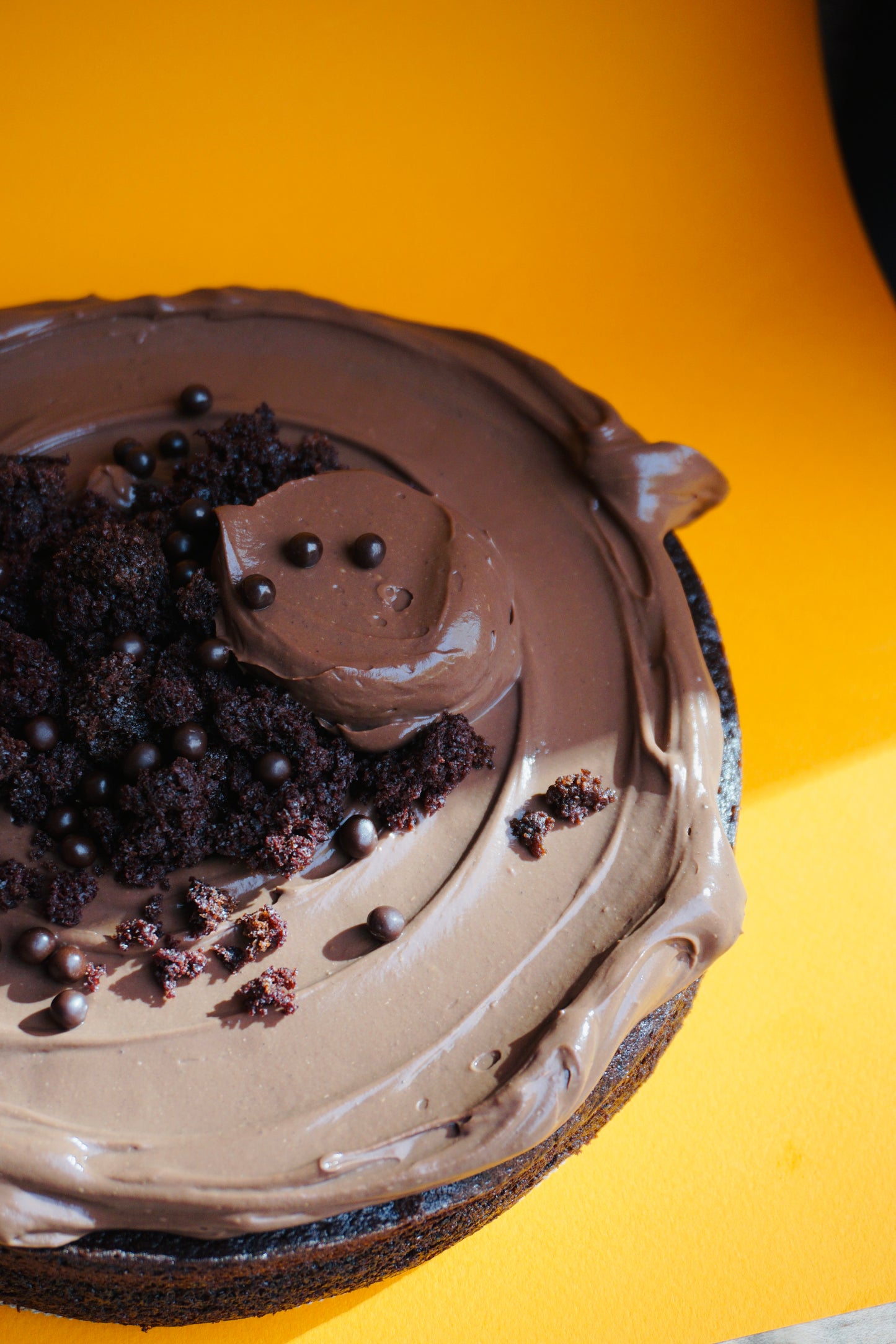 Dark Chocolate Pudding Table Cake