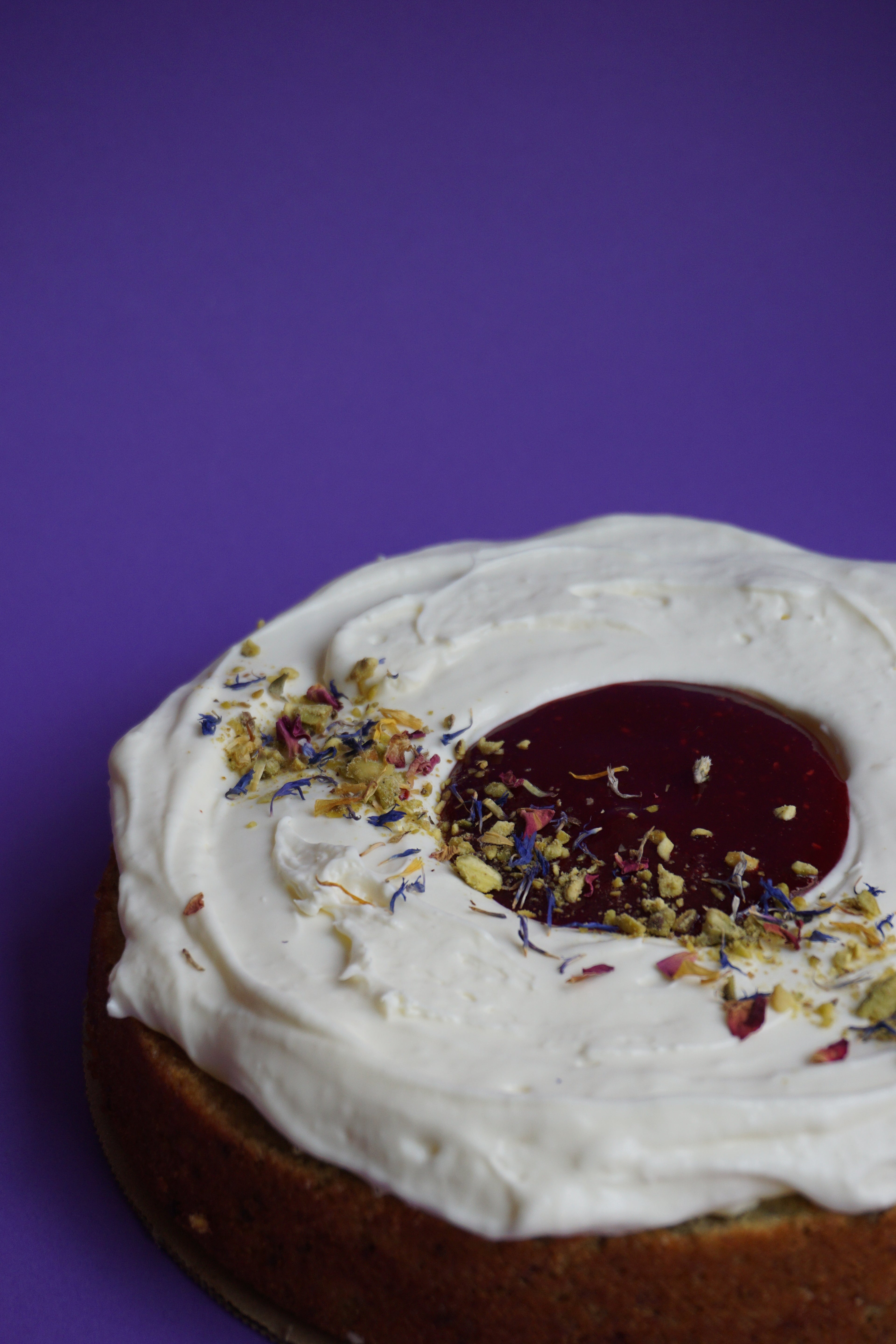 Pistachio Table Cake