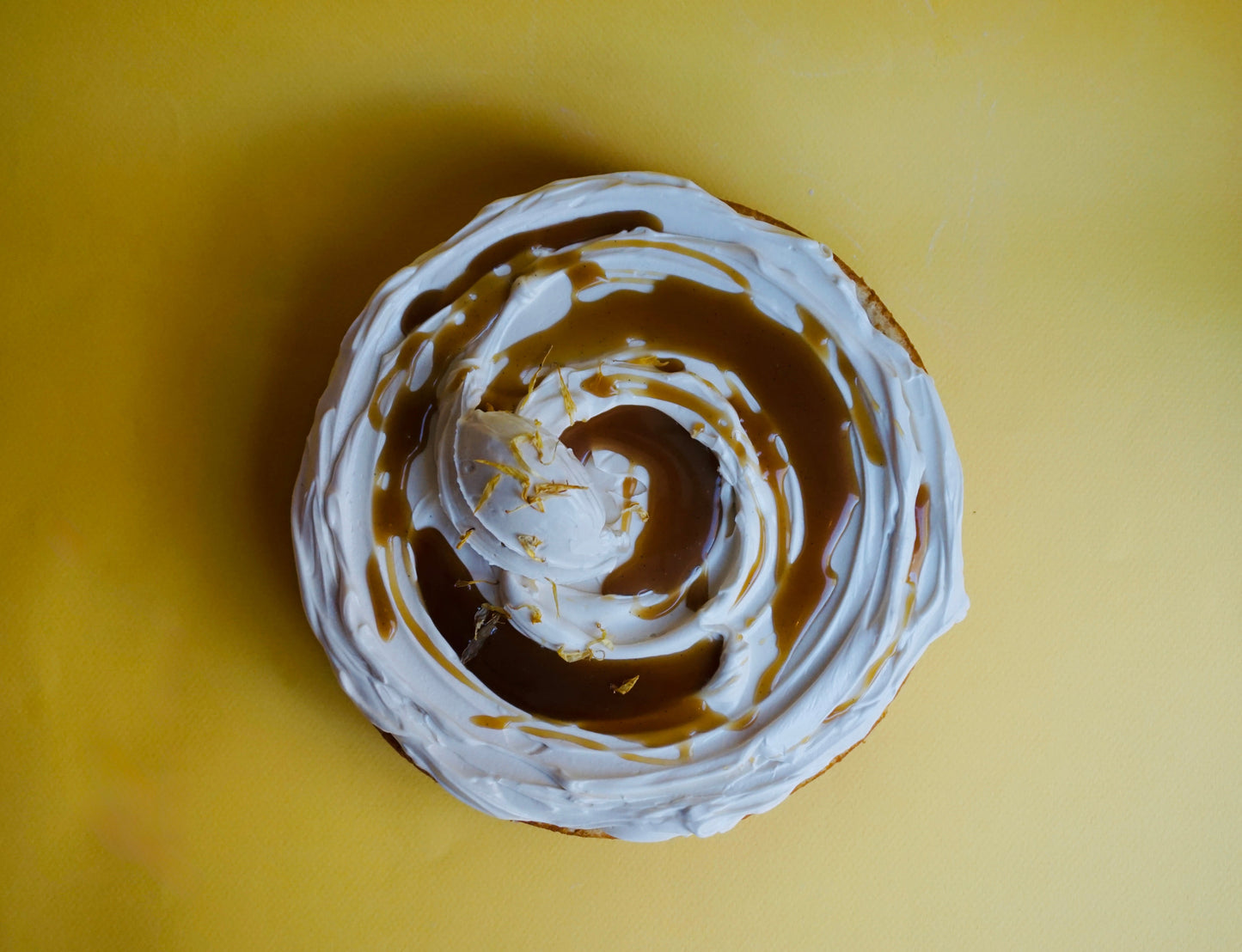 Butterscotch Bourbon Vanilla Table Cake