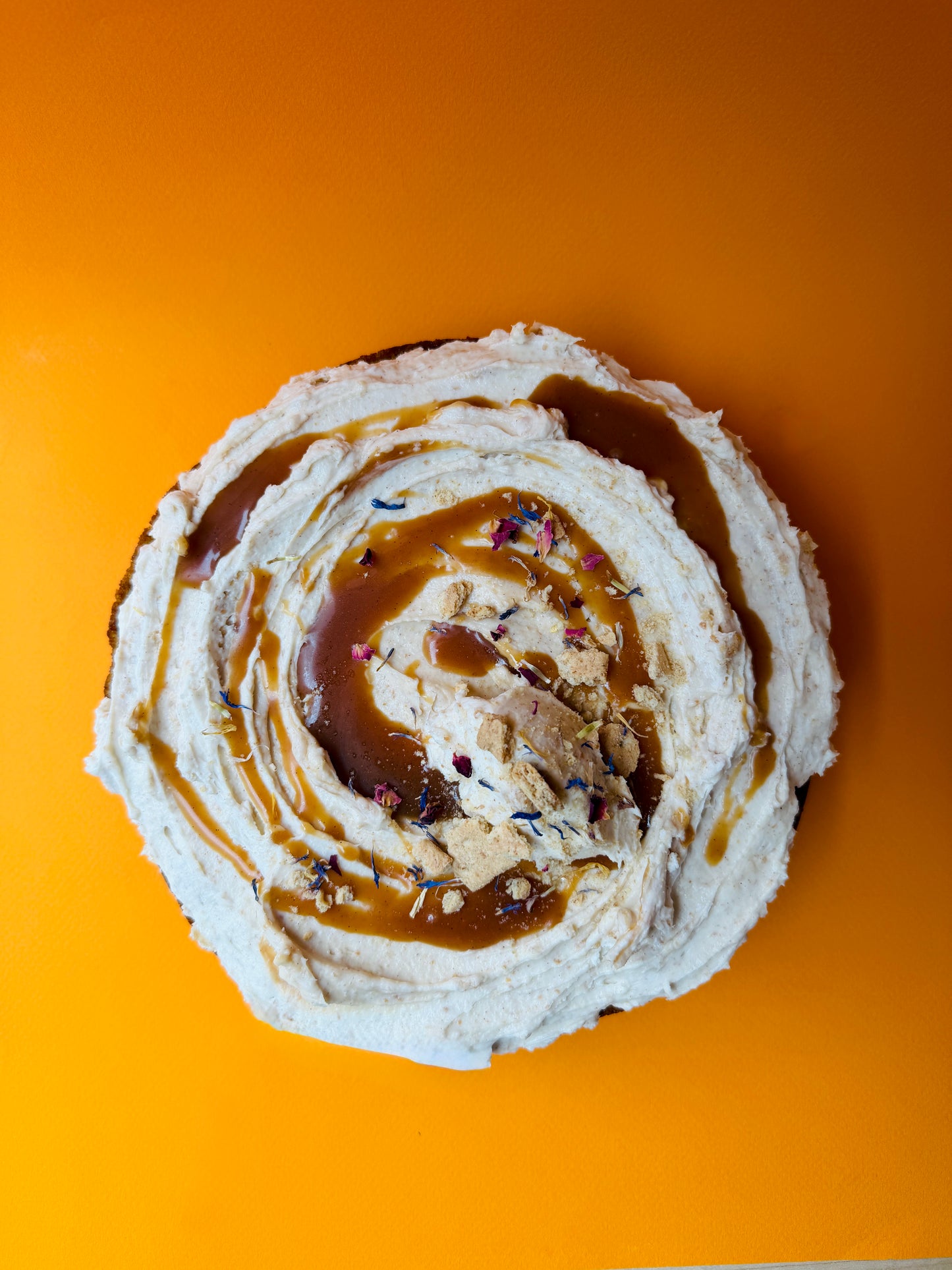 Pumpkin Graham Table Cake